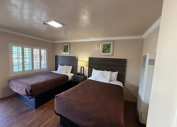 Hotel: Holland Inn And Suites