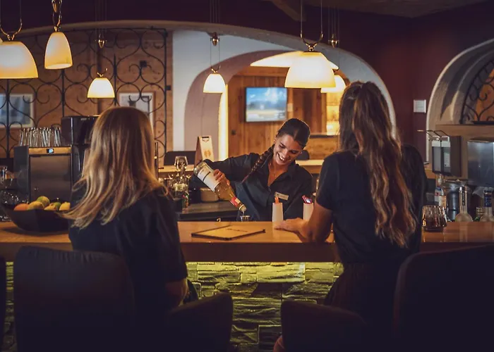 Beach hotel: Mountain Plaza Hotel