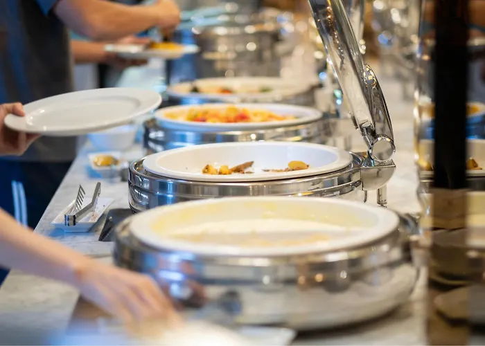 Central hotel: Ttc Hotel Deluxe Airport