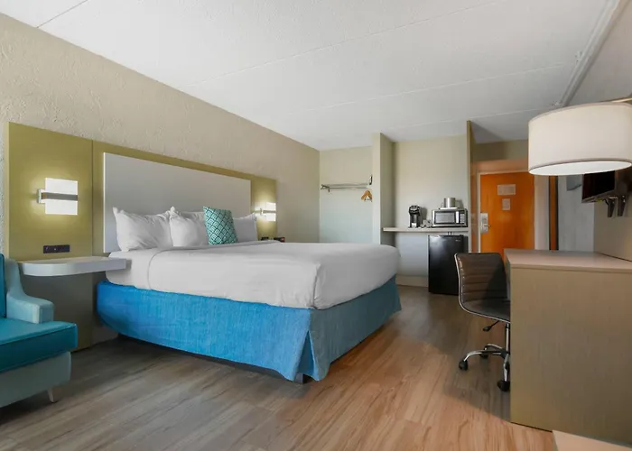 Resorts Guide Inn On Destin Harbor, An Ascend Collection