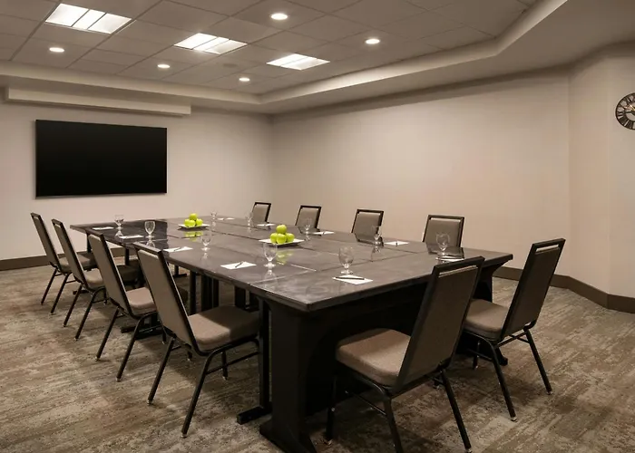 Hotel met tennis: Courtyard Seattle Downtown/Lake Union