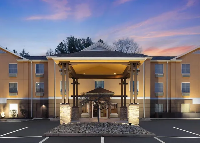 Central hotel: Super 8 By Wyndham Mars/Cranberry/Pittsburgh Area