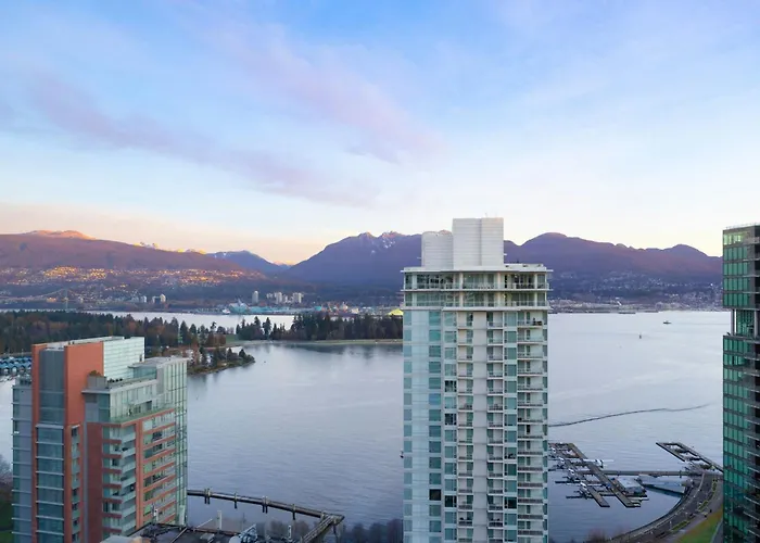Hotel with Tennis: Vancouver Marriott Pinnacle Downtown Hotel