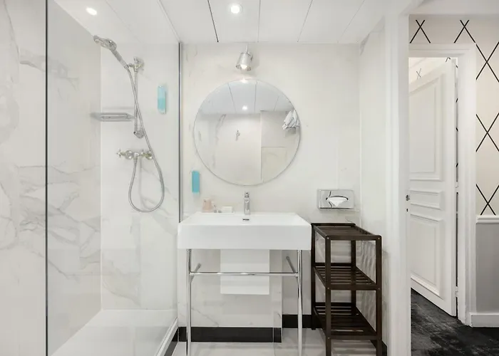 Central hotel: Hotel Le Royal Rive Gauche