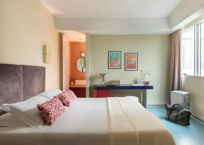  Moderno Roma - Adults Only