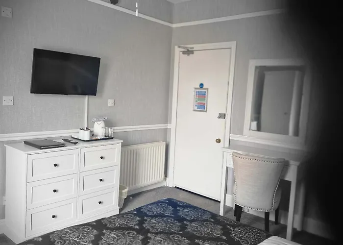 Hotel with view: New Hall Bank