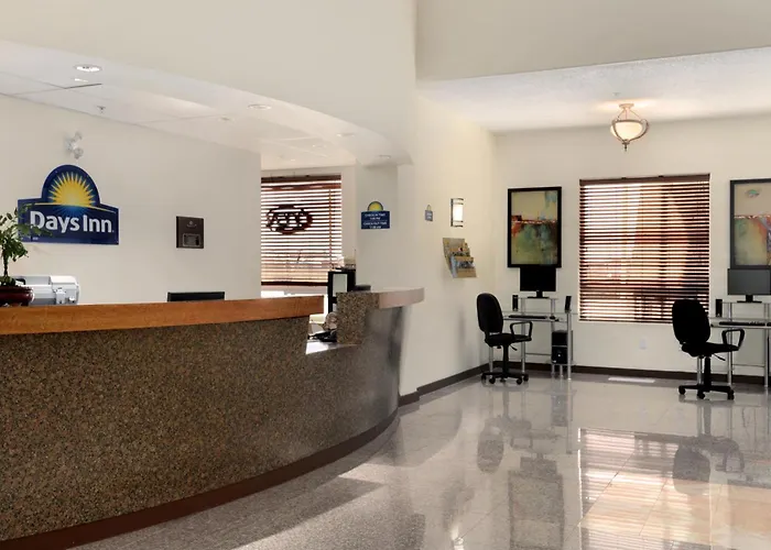 3 star hotels Days Inn By Wyndham Grande Prairie