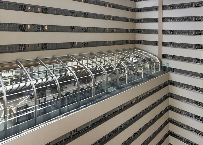 Family Hotel: New York Marriott Marquis