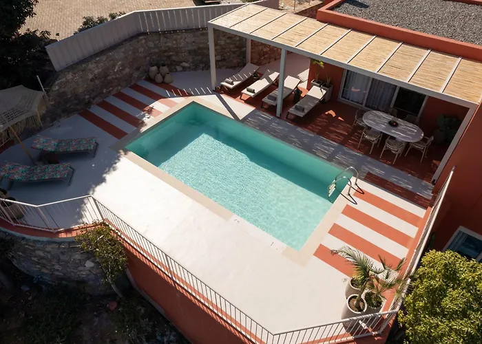 Villa: Pleiades Luxurious Villas
