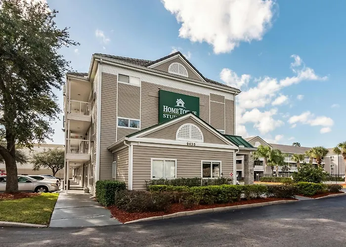 Hotels Close to Airport Hometowne Studios By Red Roof Orlando South