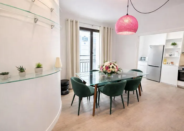 Sweet Home Paris Apartment