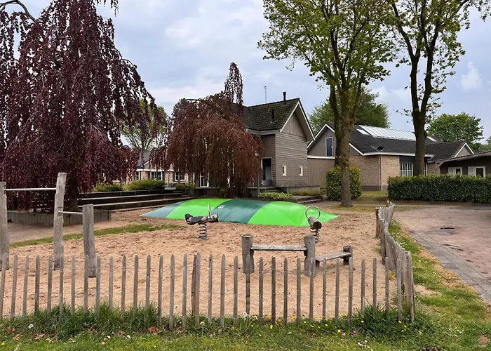 Boslodge Het Verwende Nest met privé Hottub