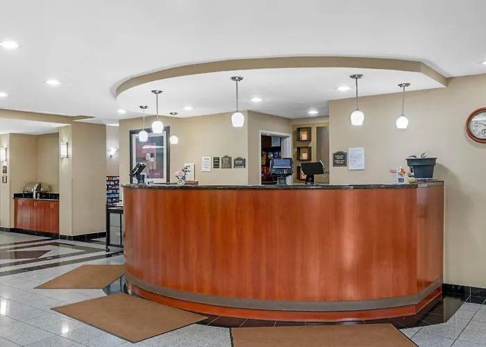 3 star hotel: Comfort Suites Near Indianapolis Airport