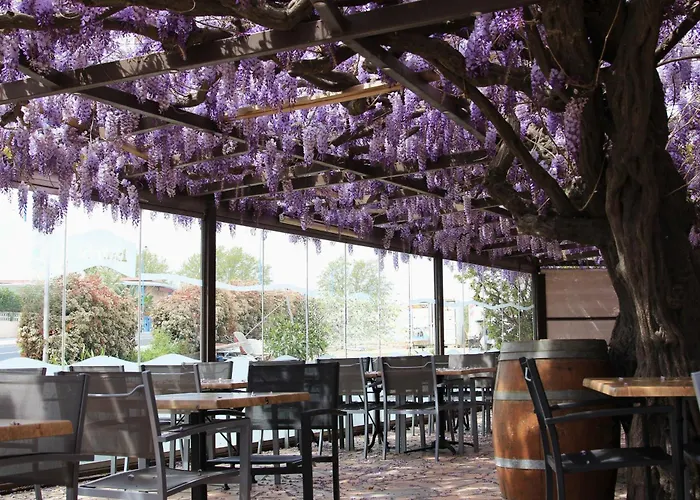 Resort: Auberge Du Bon Vivant