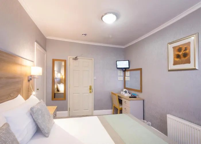 Holidays home Lindum Lodge