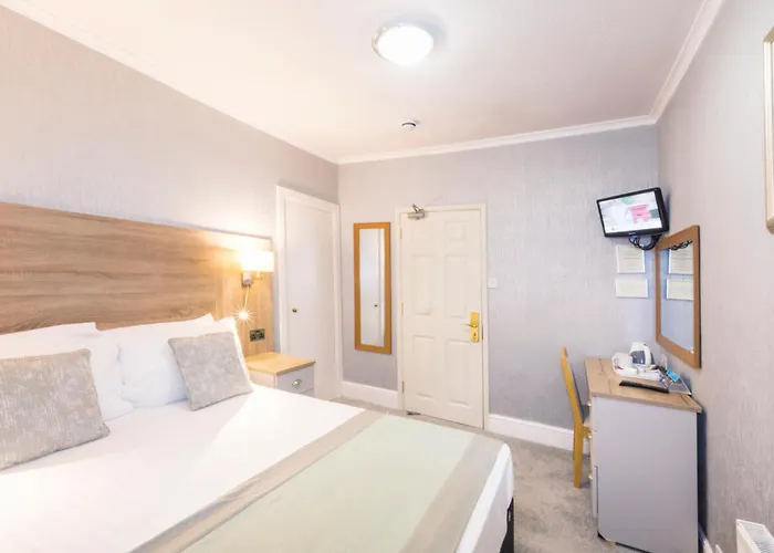 Holidays home Lindum Lodge