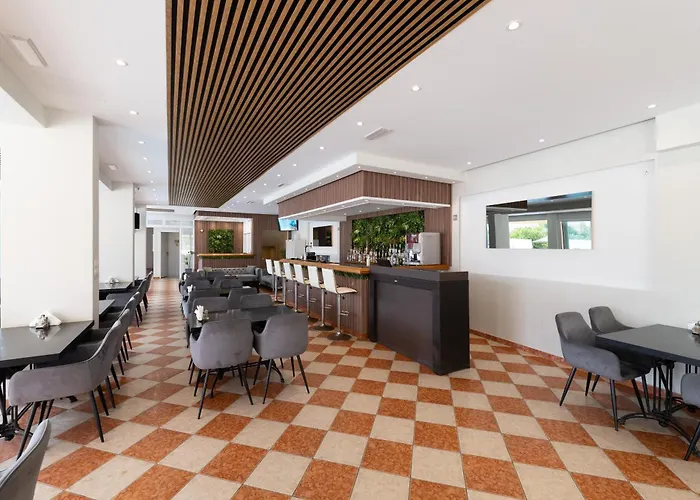 Angelina Hotel & Apartments