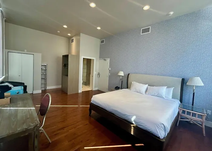 Family Hotel: The Bedford Regency Hotel
