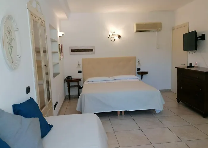 Hotel Ping Pong: Hotel Ristorante Piccolo Chianti