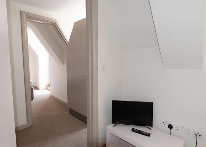 Goodenough College - University Residence