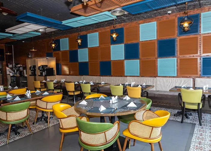 Golf hotels Rose Park - Al Barsha, Opposite Metro Station