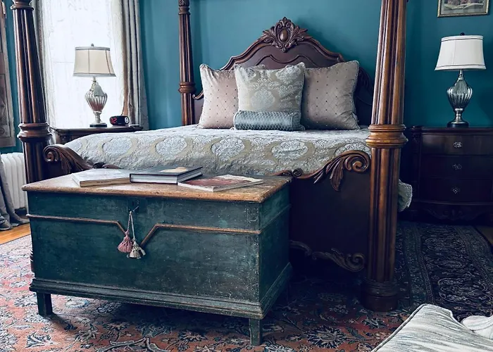 In Luxury hotels 1000 Islands Bed And Breakfast-The Bulloch House
