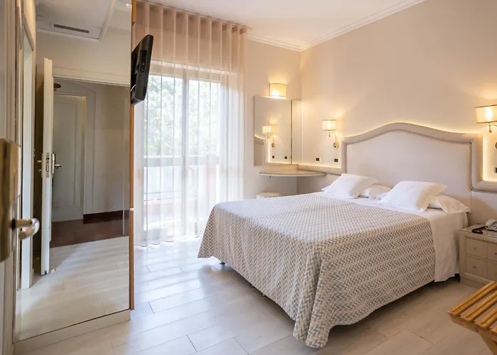 Globus, Sure Collection By Best Western