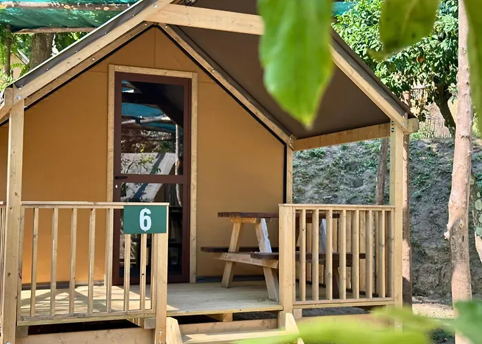 Beach Hotels Hostel & Glamping Santa Fortunata