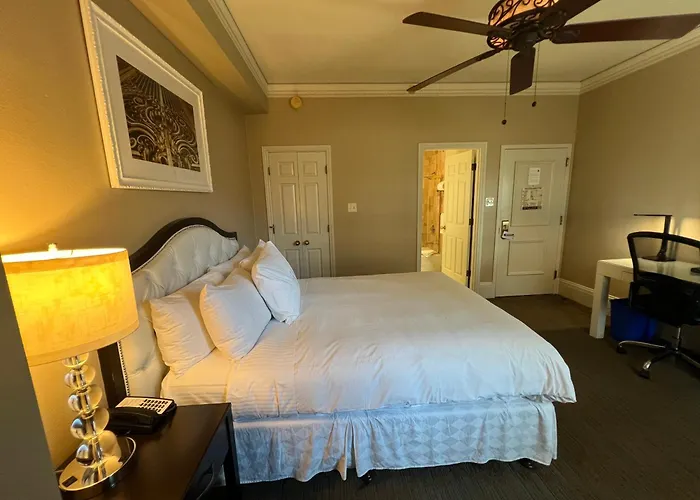 Kid friendly hotel Kensington Park