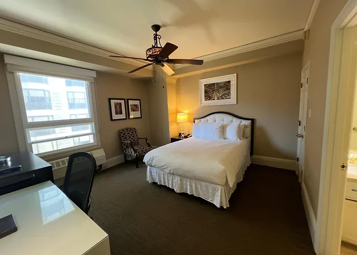 Kid friendly hotel Kensington Park