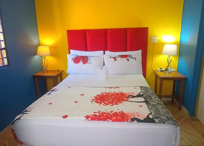 Neo & Ruks Goodwood Guesthouse