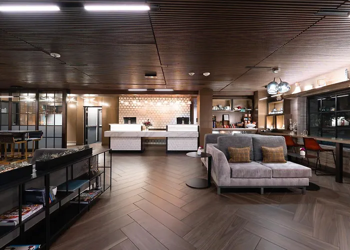 Silver Cloud Hotel - Portland