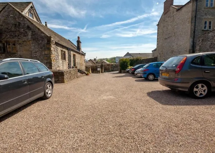 Bagshaw Lodge
