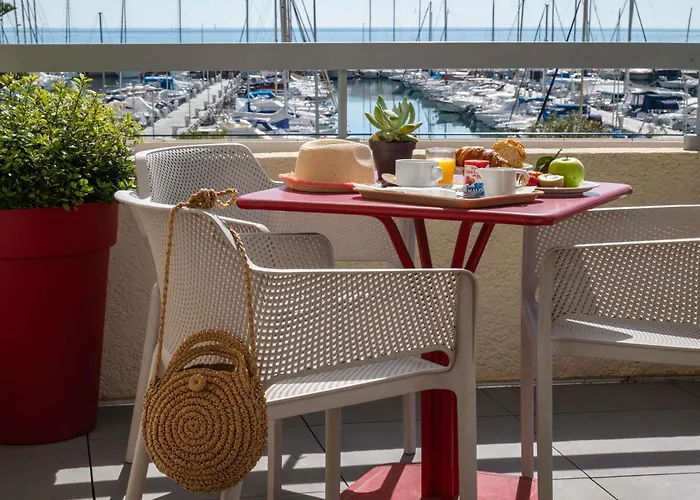 Resorts Guide Ibis Budget Menton Bord De Mer