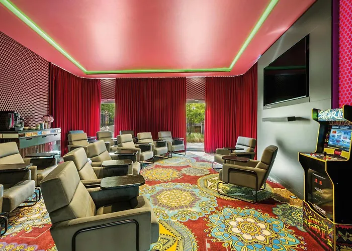 Hotels With Four Stars Nyx Munich By Leonardo s