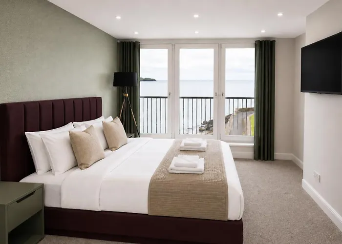 Marine Rooms