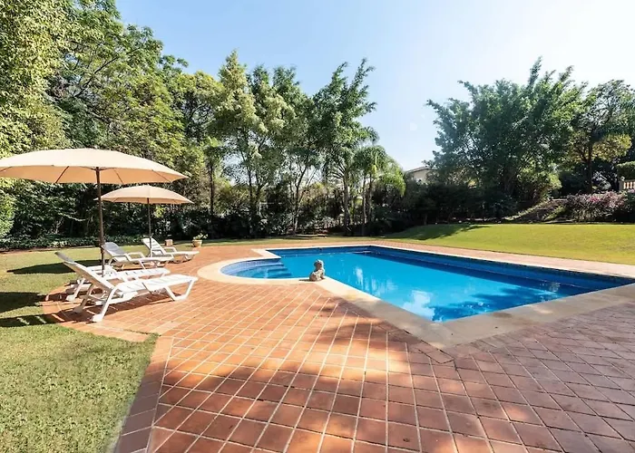 Condomínio Vila Real - Villa de Luxo com Piscina