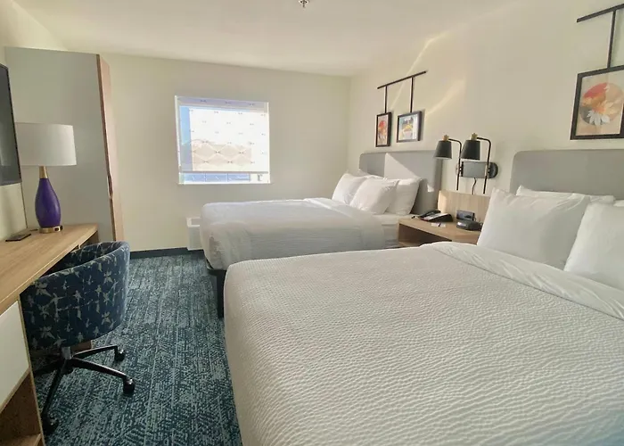 Howard Johnson By Wyndham Airport