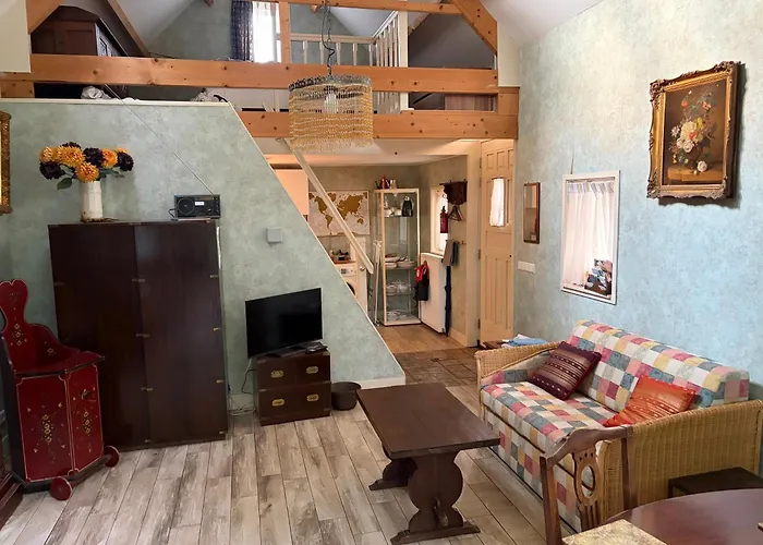  Cozy Cottage