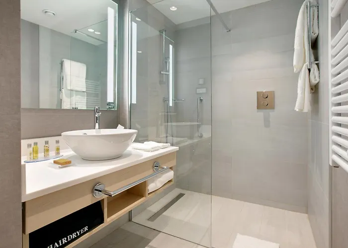 5 star hotels Hilton Garden Inn Budapest City Centre