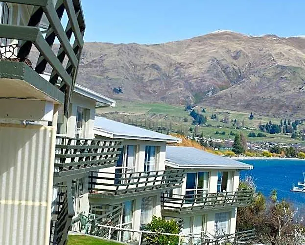 Panorama Court