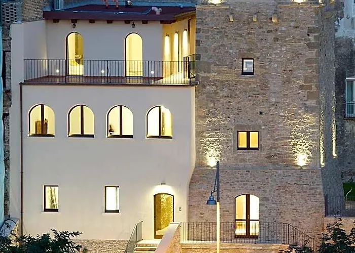  Torre Della Loggia - Dimora Storica