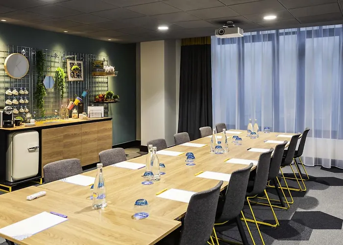  Novotel London Tower Bridge