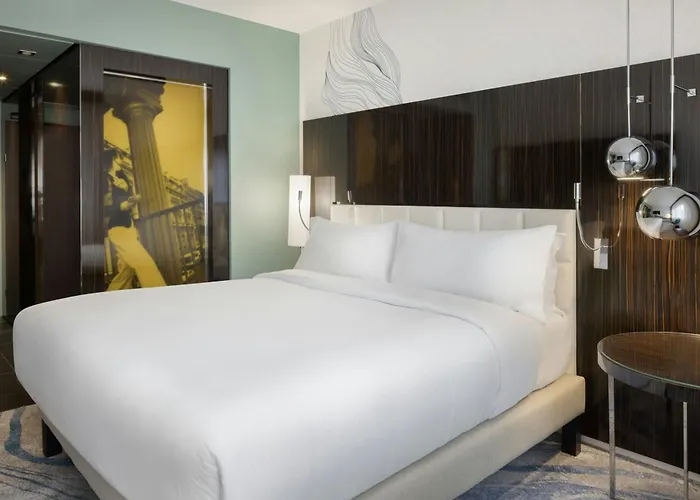 In Luxury hotels Le Meridien Paris Arc De Triomphe