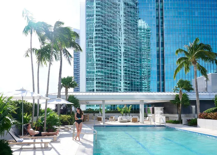 Hotels with tennis Aka Brickell