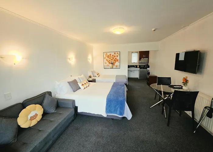 Motels City Central Apartments