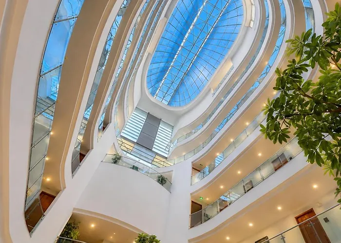 Hotels with a view Atrium Plaza