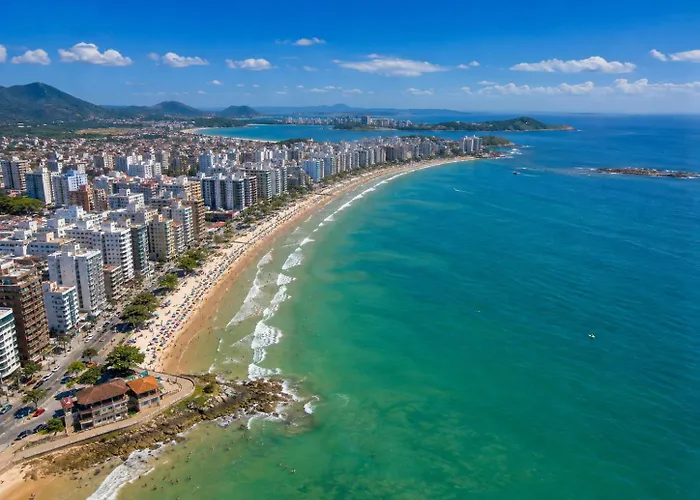 SEGUNDA CASA - Seu cantinho em , 1 minuto a pé da Praia do Morro! Suítes confortáveis e modernas - Para casal ou para grupos de até 4 pessoas