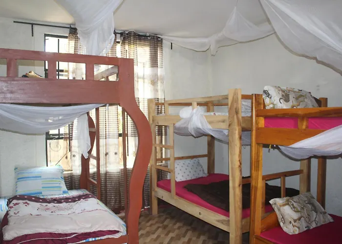 Amani House - Bed And Breakfast