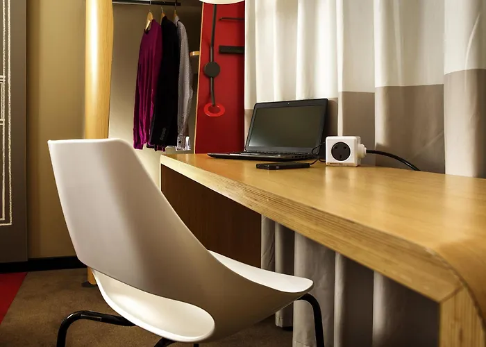 Ibis Swansea